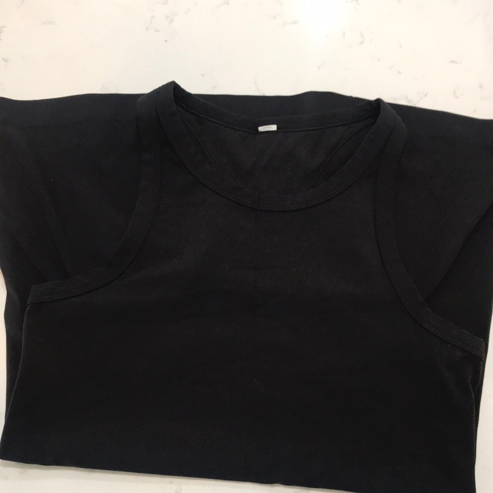 Lululemon high neck tank size 4